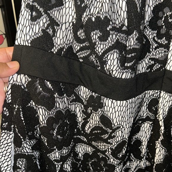 NWT City Chic Pretty Lace dress in black and white - Picture 8 of 13